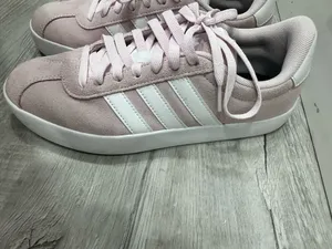 Pink Adidas Sneakers thumbnail 2