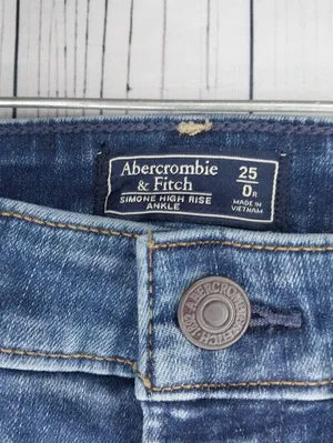 Abercrombie & Fitch Simone High-Rise Distressed Casual Ankle Skinny Jeans thumbnail 3