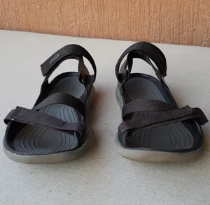 Crocs Sandals, Size 8 thumbnail 5