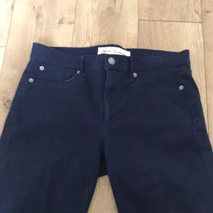 Gap Skinny Ankle Jeans thumbnail 2