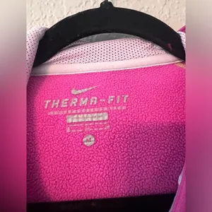 Nike Therma-Fit Women's Hoodie Sweatshirt Neon Green Pink Size Medium #178 thumbnail 6