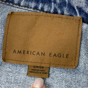 American Eagle Oversized Distressed Denim Jean Jacket‎ Small thumbnail 10