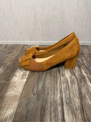 Benassal Women's Tan Block Heel Pumps with Bow and Metal Accent Size 8.5 thumbnail 9
