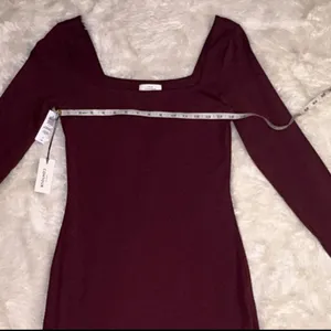 Aritzia Babaton Contour Burgandy Long Sleeve Dress thumbnail 8