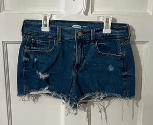 Old Navy boyfriend fit denim jean shorts thumbnail 1