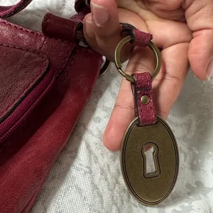 Fossil Women's Burgundy Leather Crossbody Bag good condition like new thumbnail 14