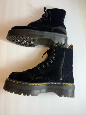 Dr. Martens Jadon‎ Black Velvet Platform Boots Satin Ribbon Laces Women’s US10 thumbnail 6