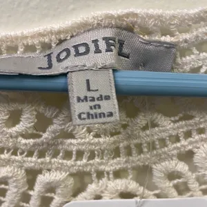 JODIFL Taupe Short Sleeve Tunic with Cream Crochet Yoke thumbnail 2