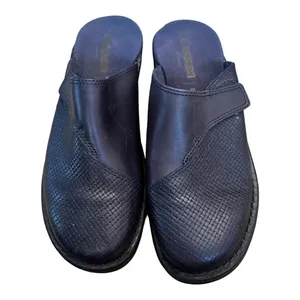 Clarks‎ Black Leather Clogs thumbnail 2