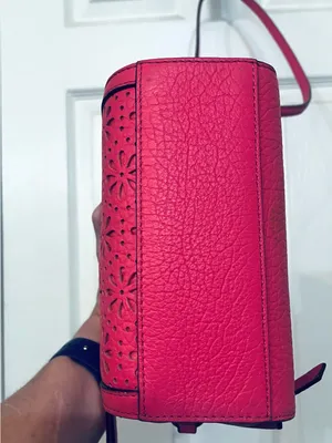 Kate Spade New York Perri Lane Looloo Pink Leather Laser Cut Crossbody Bag EUC thumbnail 4
