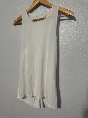 Athleta White Essence Cross Back Open Split Tulip Hem Yoga Tank XS thumbnail 2