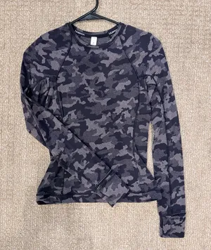 Lululemon Thermal Long Sleeve thumbnail 1