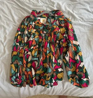Emily McCarthy Top Multiple Size M thumbnail 1