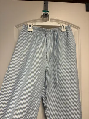 Wide leg blue and white stripe pants with drawstring Size M thumbnail 2