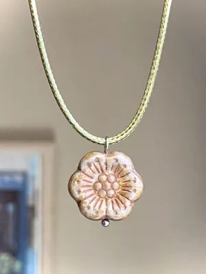 Handmade quality Czech glass flower bead fairy boho vintage retro style necklace🤎🌿 thumbnail 1
