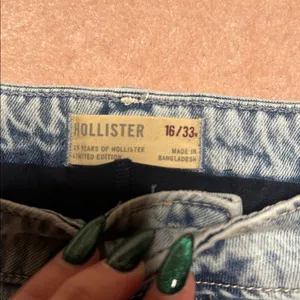 Hollister Limited Edition 25 Years Of Hollister Denim Micro Mini Skort NWT thumbnail 3