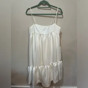Black Halo Dixie‎ Tiered Crepe Dress White, size Large thumbnail 2