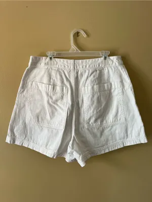 Universal Threads White High-Waist Utility Shorts thumbnail 3