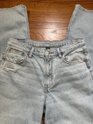 NWOT American Eagle Strigid Ripped High Waisted Stovepipe Jeans thumbnail 5