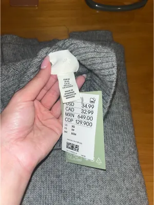 H&M Turtleneck Sweater thumbnail 4