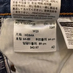 Levi’s made by white oak cone denim button fly ray hem 25 thumbnail 12