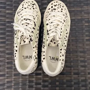 Madewell sidewalk splatter paint calf hair sneakers women’s size 8 thumbnail 2