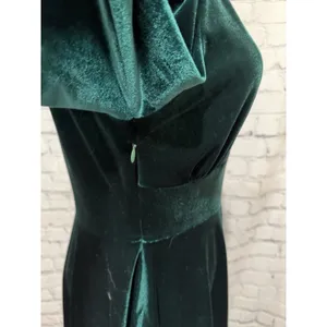 NWT Cupshe dark green velvet long-sleeve wrap-style flare dress V-neckline M thumbnail 4