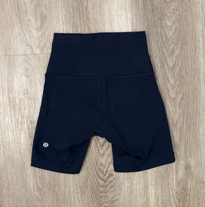 Lululemon Shorts Biker Wunder Train 6" Navy thumbnail 2