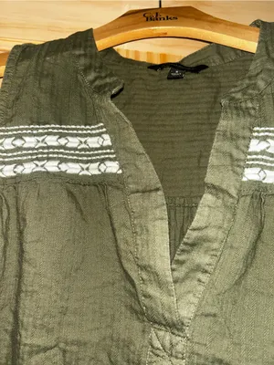 Banana Republic Sleeveless Olive Embroidered V-Neck Top thumbnail 2
