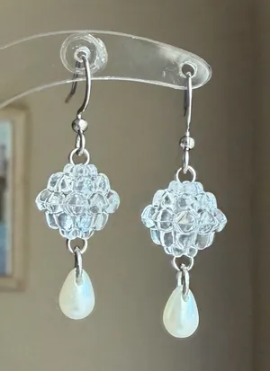Handmade fairy cute Kawaii retro dangle earrings 🍃🤍 thumbnail 1