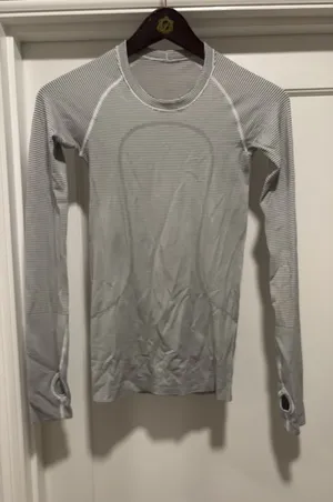 Lululemon Top Long Sleeve Swiftly Tech Striped Black White thumbnail 1