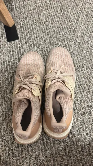 Adidas Ultraboost Shoes thumbnail 2