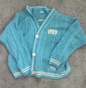Taylor Swift cardigan 1989 thumbnail 1
