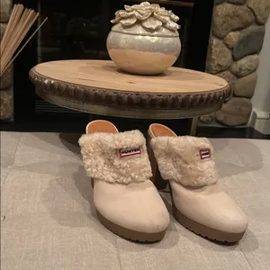 Hunter Creme Fur Clog Mules Size 8 thumbnail 2