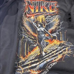 NWT Nike Goddess of Victory Graphic Tee Black Super Oversized Winged Nike Angel thumbnail 9