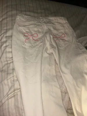 Edikted White Bowknot Jeans  thumbnail 2