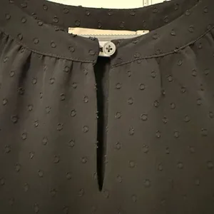 Loft Swiss‎ Dot Layered Ruffle Long Sleeve Keyhole Blouse Black Chiffon Small thumbnail 3