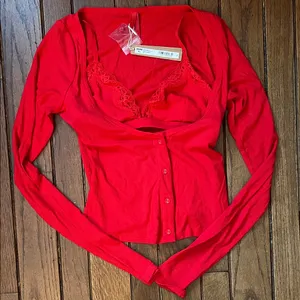 NWT RARE SKIMS Cherry Long Sleeve thumbnail 6