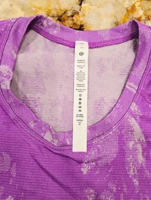 Lululemon SwiftlyTech Shirt 2.0 Shadow Bloom Moonlit Magenta pattern 12 thumbnail 9