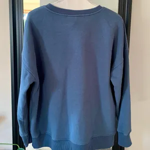 REEBOK Blue Long Sleeve Sweatshirt thumbnail 2