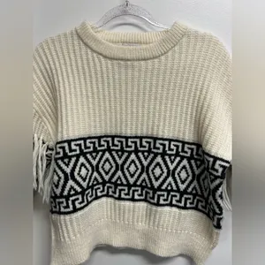 Cream and Black Geometric Pattern Fringed Sweater Size M thumbnail 4