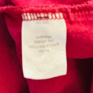 Victoria's Secret PINK Women M‎ Texas A&M Sequin V-Neck T-Shirt Maroon thumbnail 6