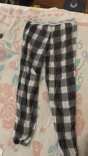 Victoria's Secret Pj pants  thumbnail 4
