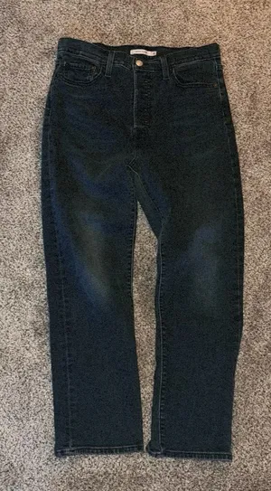 Levi’s Wedgie Straight Women’s Jeans thumbnail 1