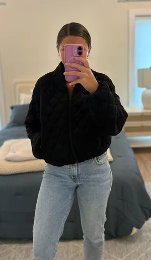 Lululemon Quilted Bomber Jacket in Black Size 6 thumbnail 1