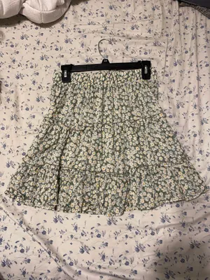 Green floral skirt  thumbnail 2