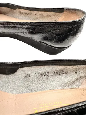 Salvatore Ferragamo Size 8.5 Black Croc Embossed Faux Leather Wedge Flats thumbnail 10