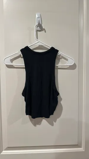Lululemon Tank thumbnail 2