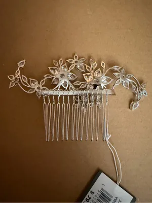 WHITE by Vera Wang VWC72346 Cubic Zirconia Floral Bridal Hair Comb Silver NWT thumbnail 6