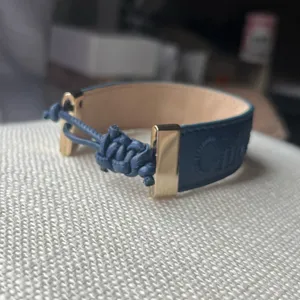 CHLOÉ | Embroidered-Logo Leather Woody Bracelet Navy Blue thumbnail 6